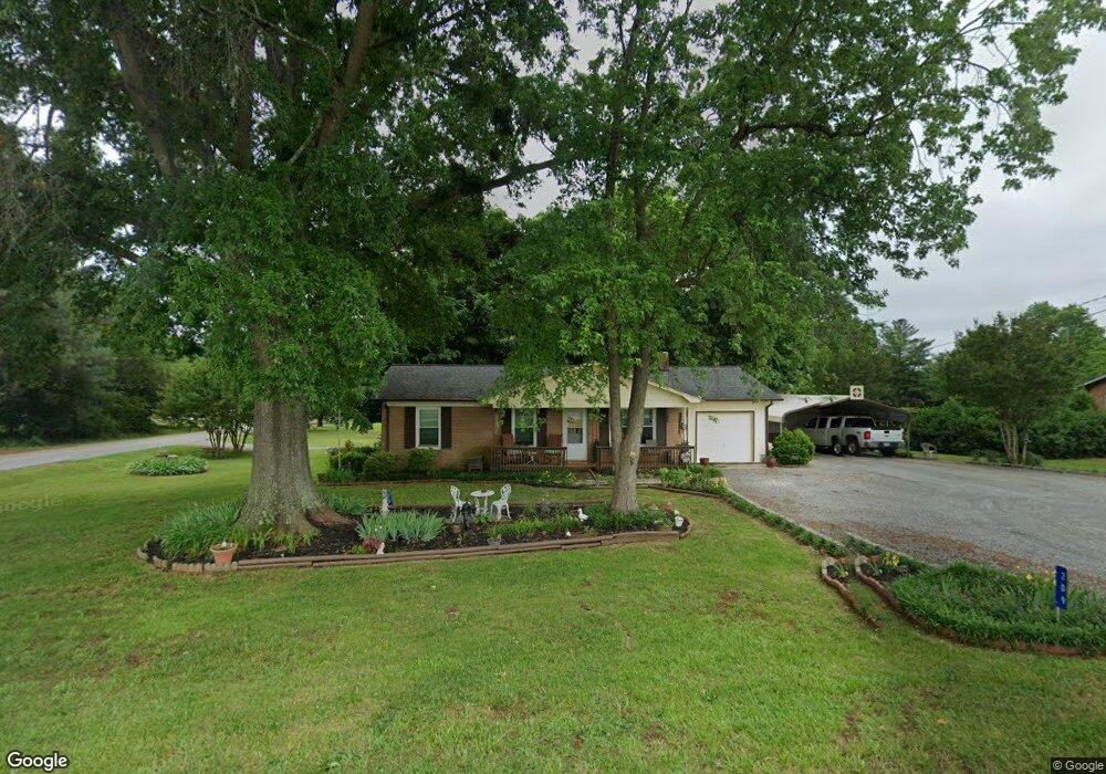 209 Shumaker Dr, Statesville, NC 28625 - photo 1