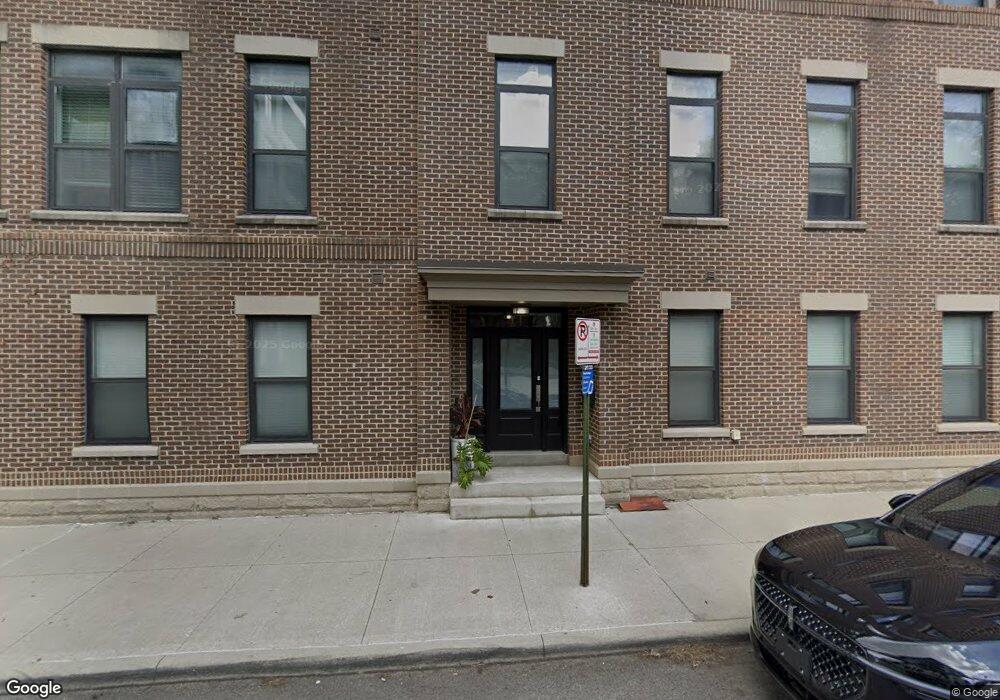 44 E Hubbard Ave, Columbus, OH 43215 - photo 1