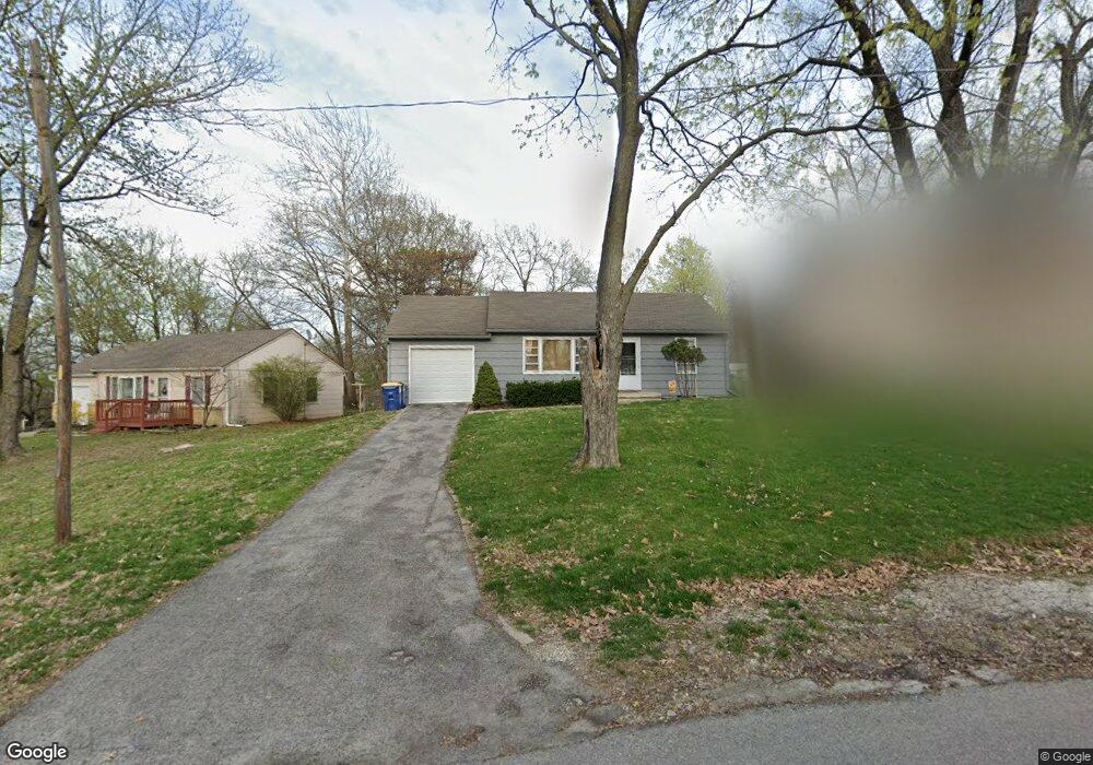 6333 Switzer Ln, Shawnee, KS 66203 - photo 1