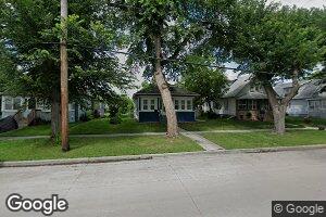 1427 3rd Ave N, Fargo, ND 58102