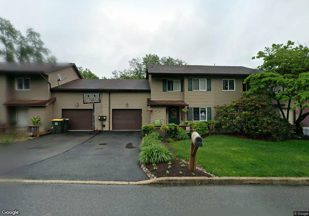 7337 E Hillcrest Ln, Slatington, PA 18080 - photo 1