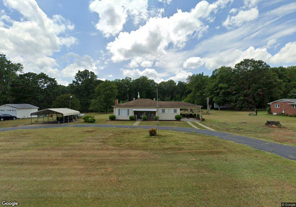 576 Foxfire Rd, Asheboro, NC 27205 - photo 1