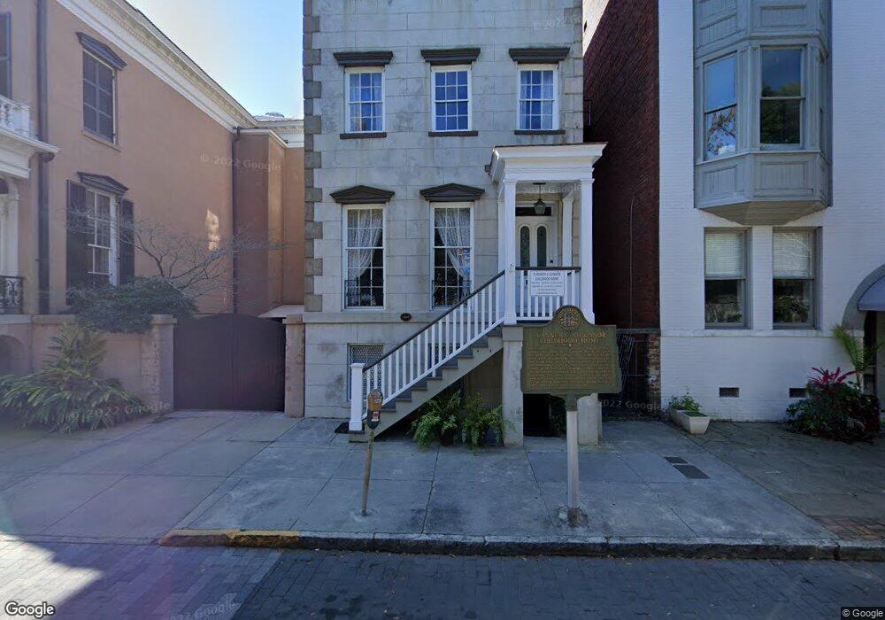 207 E Charlton St, Savannah, GA 31401 - photo 1