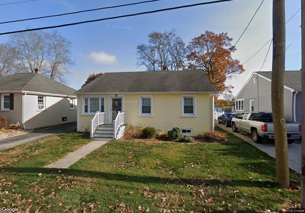 56 Hawks Nest Rd, Old Lyme, CT 06371 - photo 1