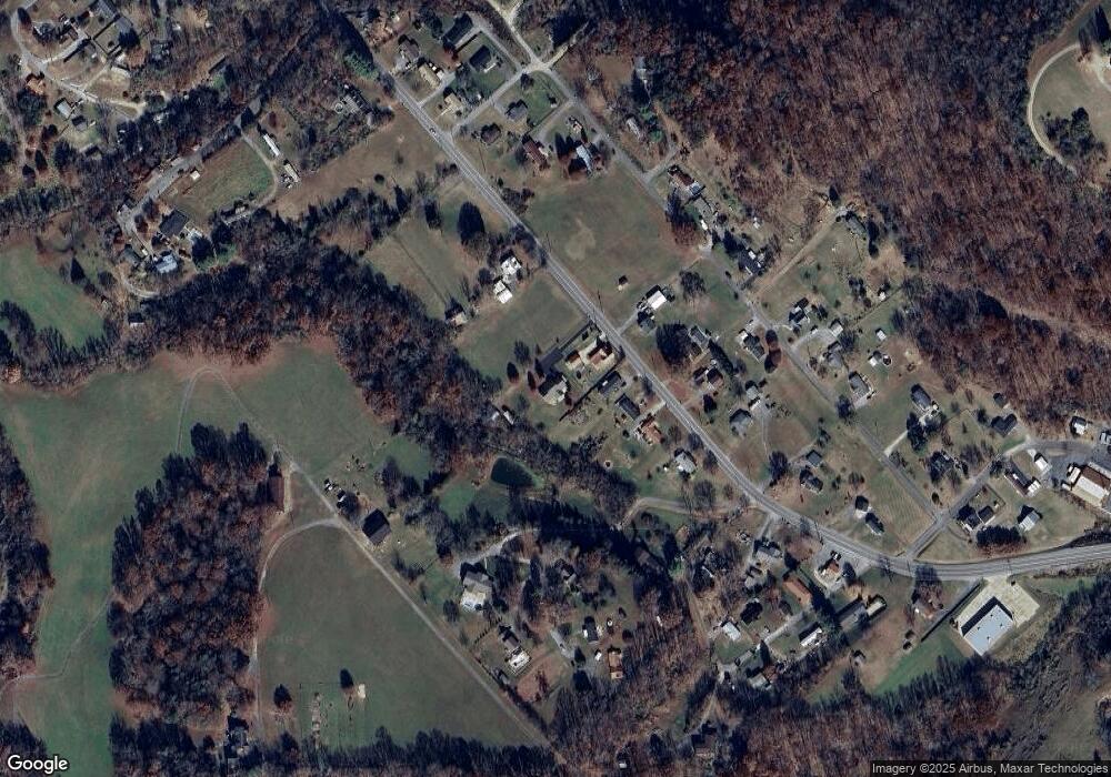 325 E 4th Ave, Watauga, TN 37694 - photo 1