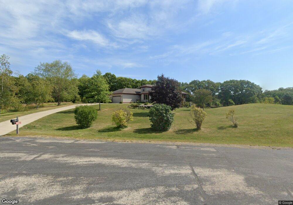 W2811 Pine Ridge Ct, Belleville, WI 53508 - photo 1