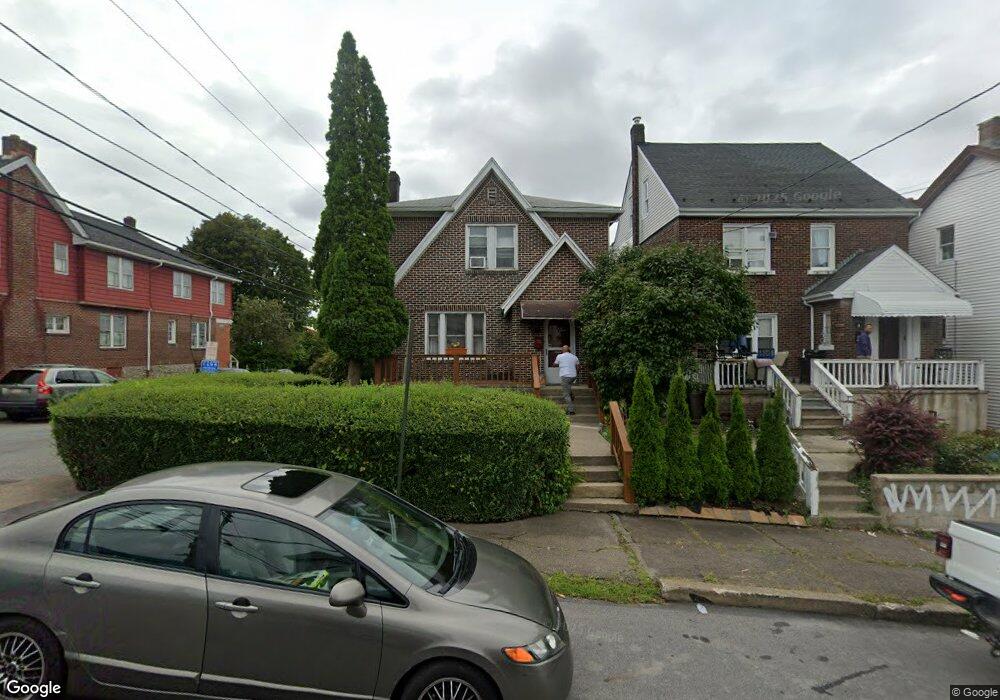 722 N Laurel St, Hazleton, PA 18201 - photo 1