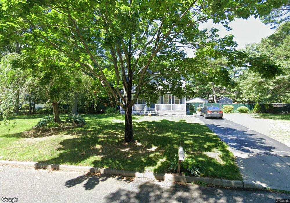 4 Michele Ln, Yaphank, NY 11980 - photo 1