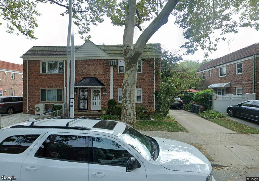 7515 198th St, Fresh Meadows, NY 11366 - photo 1