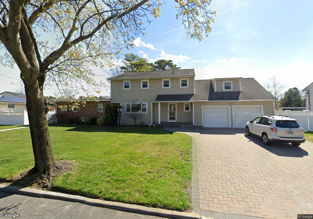 1036 Commack Rd, Dix Hills, NY 11746 - photo 1