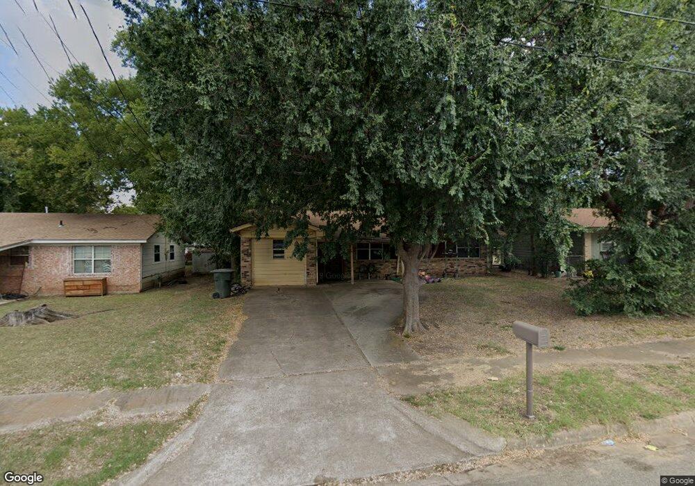 2209 N Duchess Dr, Sherman, TX 75090 - photo 1