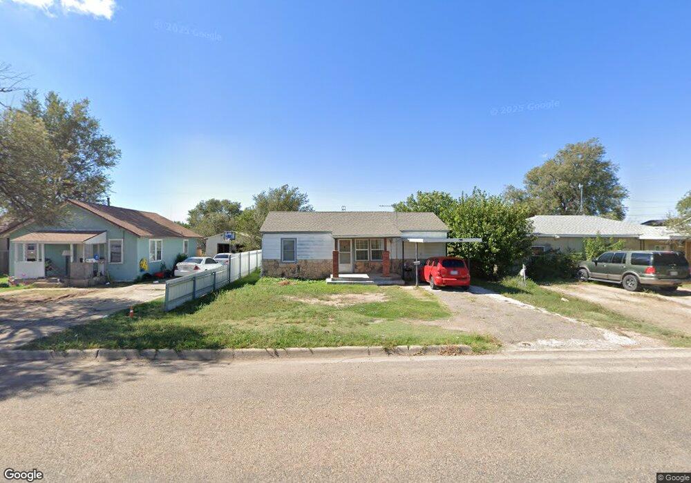 721 Spruce Ave, Dumas, TX 79029 - photo 1