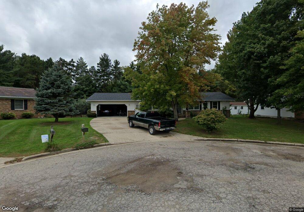 681 Birchwood Ct, Lowell, MI 49331 - photo 1