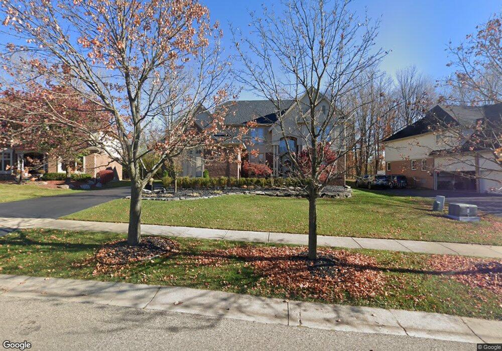 7489 Holborn Trail, West Bloomfield, MI 48322 - photo 1