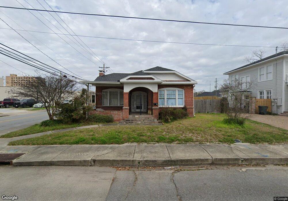 503 Iris St, Lake Charles, LA 70601 - photo 1