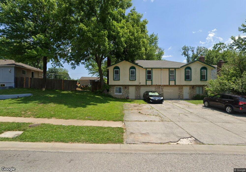 7509 Monrovia St, Shawnee, KS 66216 - photo 1