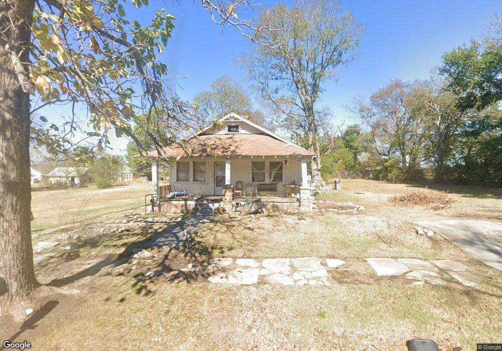 713 E 13th St, Okmulgee, OK 74447 - photo 1