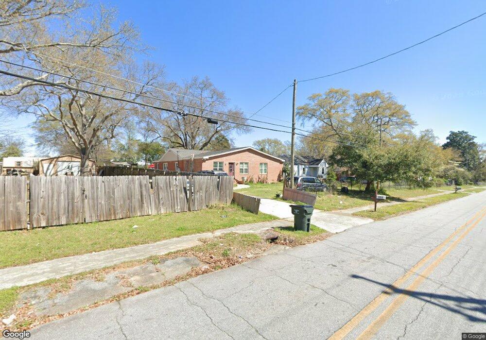 404 Robins Dr, Warner Robins, GA 31088 - photo 1