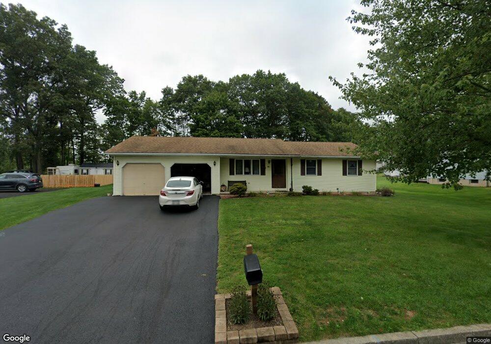 341 Crestmont St, Pen Argyl, PA 18072 - photo 1