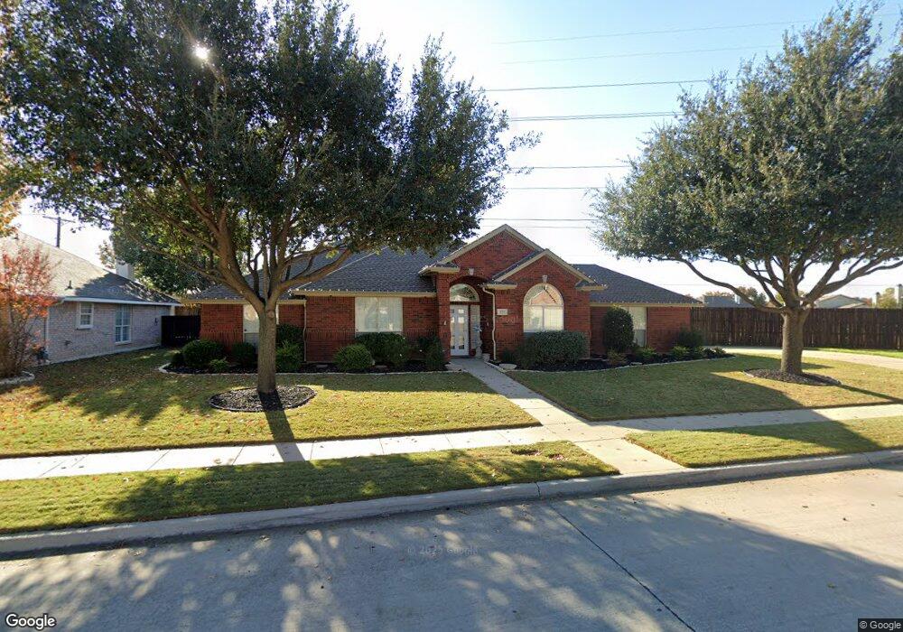 329 Chantilly Ct, Hurst, TX 76054 - photo 1