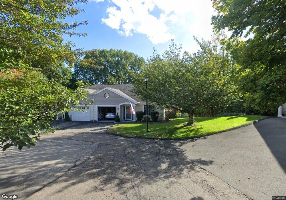 53 Red Cedar Cir, Orange, CT 06477 - photo 1