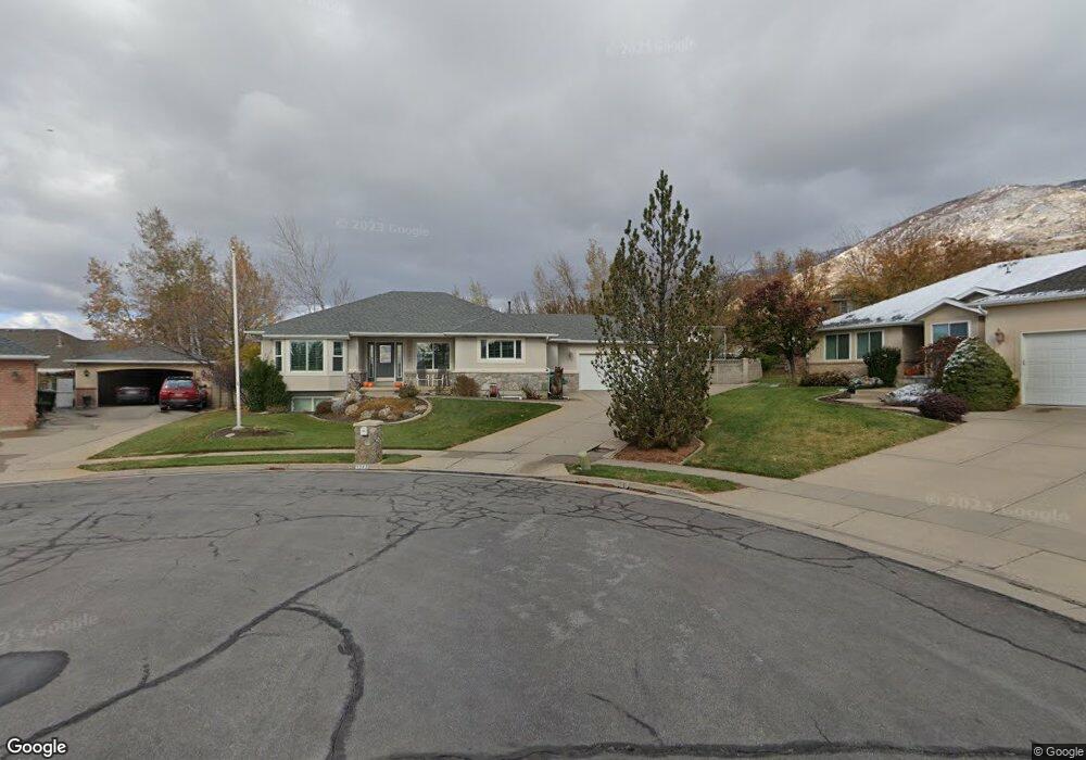 1382 Brookhurst Cir, Centerville, UT 84014 - photo 1