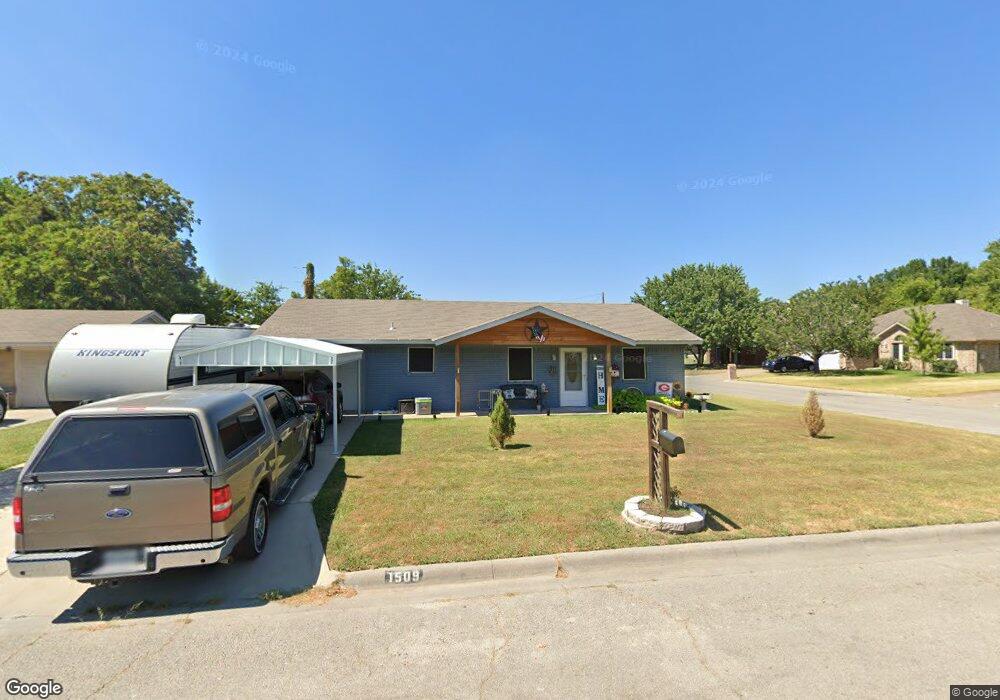 1509 Nila Dr, Gainesville, TX 76240 - photo 1