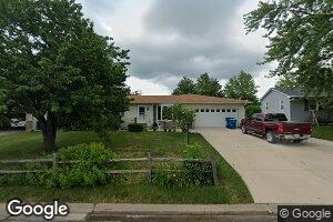 515 Parkview Dr, Eldridge, IA 52748