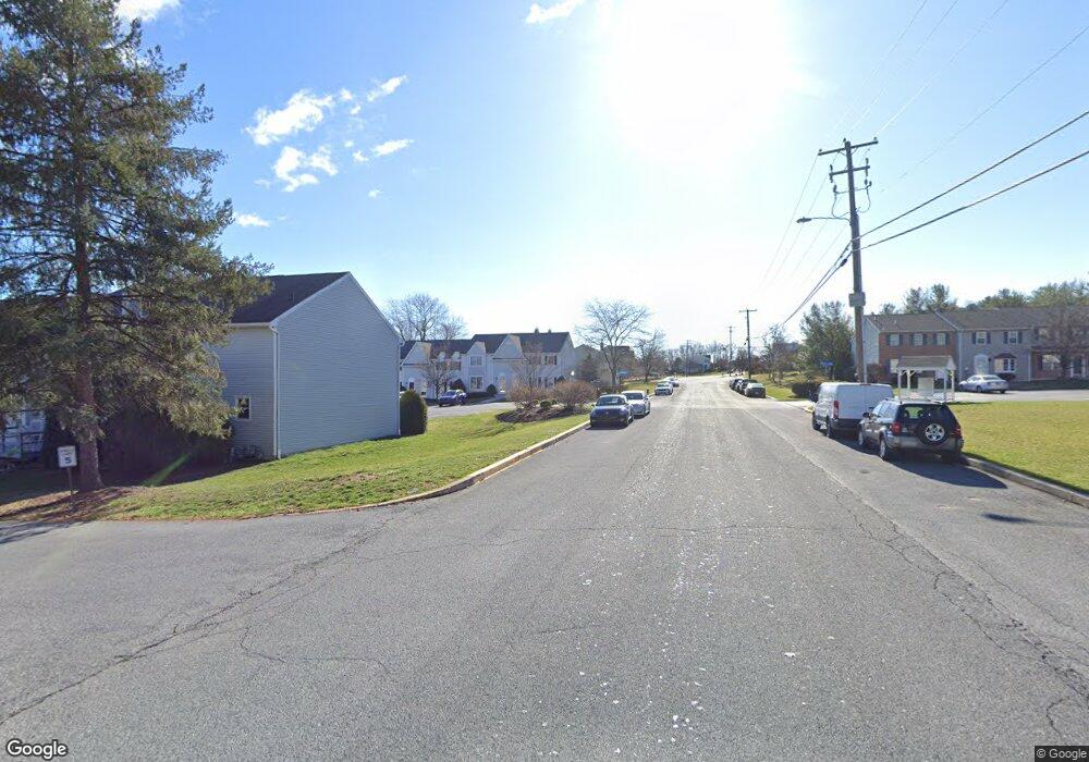 2802 Hampton Ln unit 8, Reading, PA 19608 - photo 1