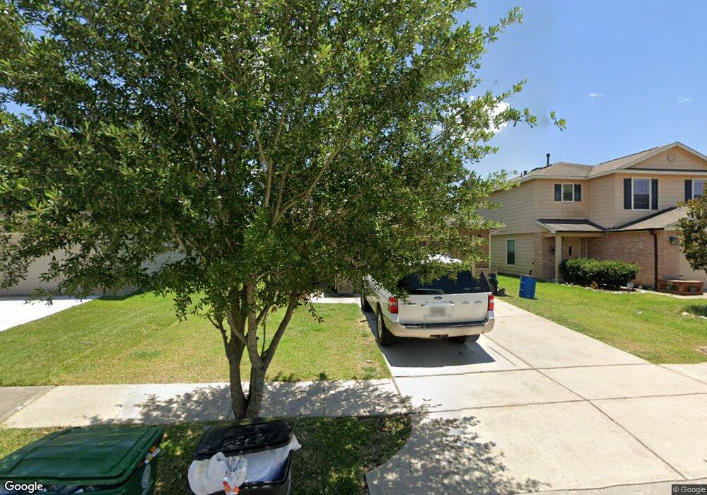 8802 Summerset Meadow Ct, Houston, TX 77075 - photo 1