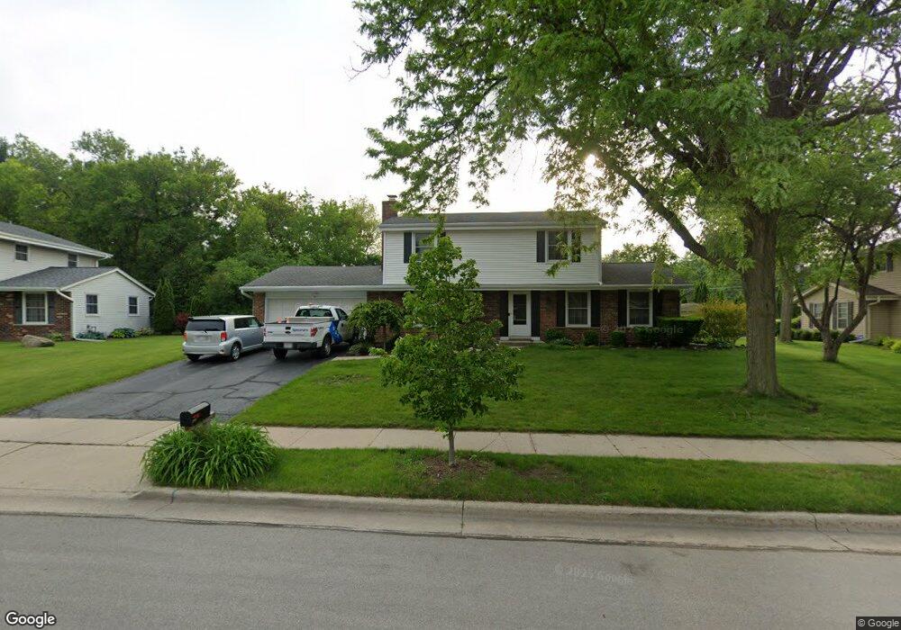 2320 Misty Ln, Waukesha, WI 53186 - photo 1