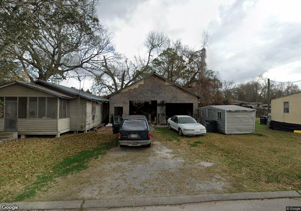 809 Carol St, New Iberia, LA 70560 - photo 1