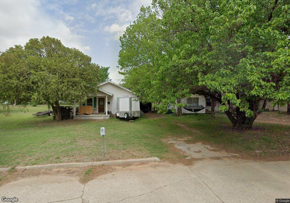 803 Cherry Ave, Duncan, OK 73533 - photo 1