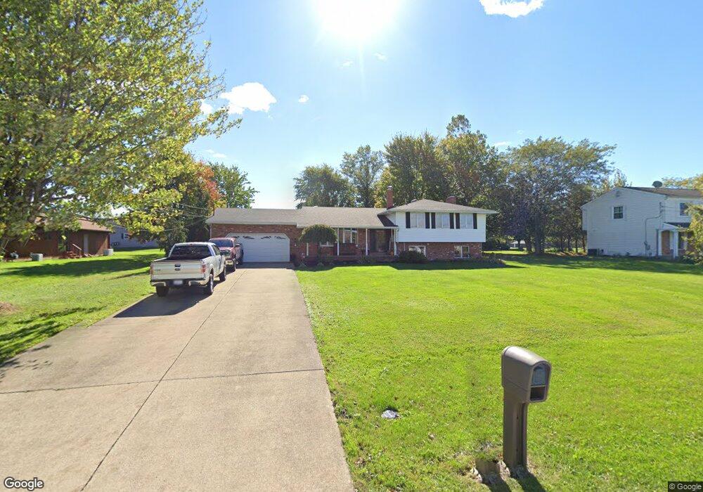 5668 Old Orchard Dr, Geneva, OH 44041 - photo 1