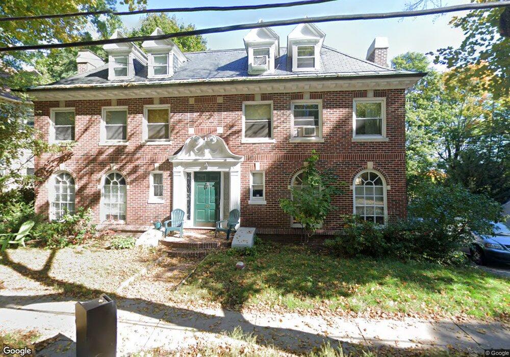 33 Clark Rd unit 2, Brookline, MA 02445 - photo 1