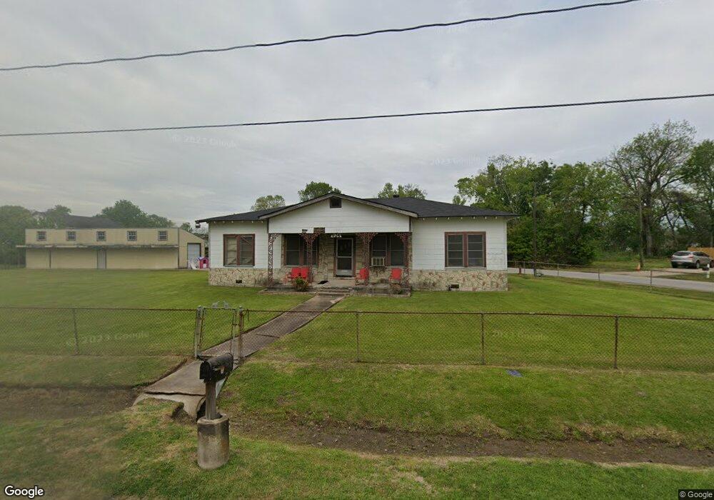 924 Marjorie St, Houston, TX 77088 - photo 1