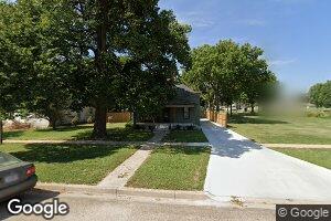717 N Walnut St, Red Cloud, NE 68970