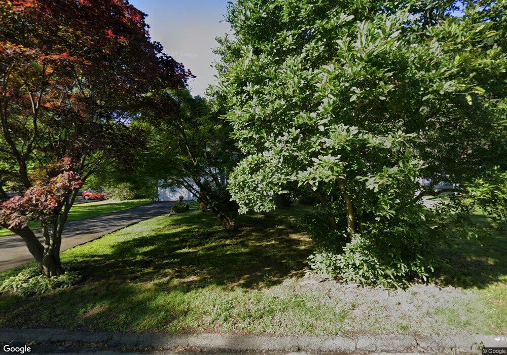 51 Red Bird Rd, Stamford, CT 06905 - photo 1