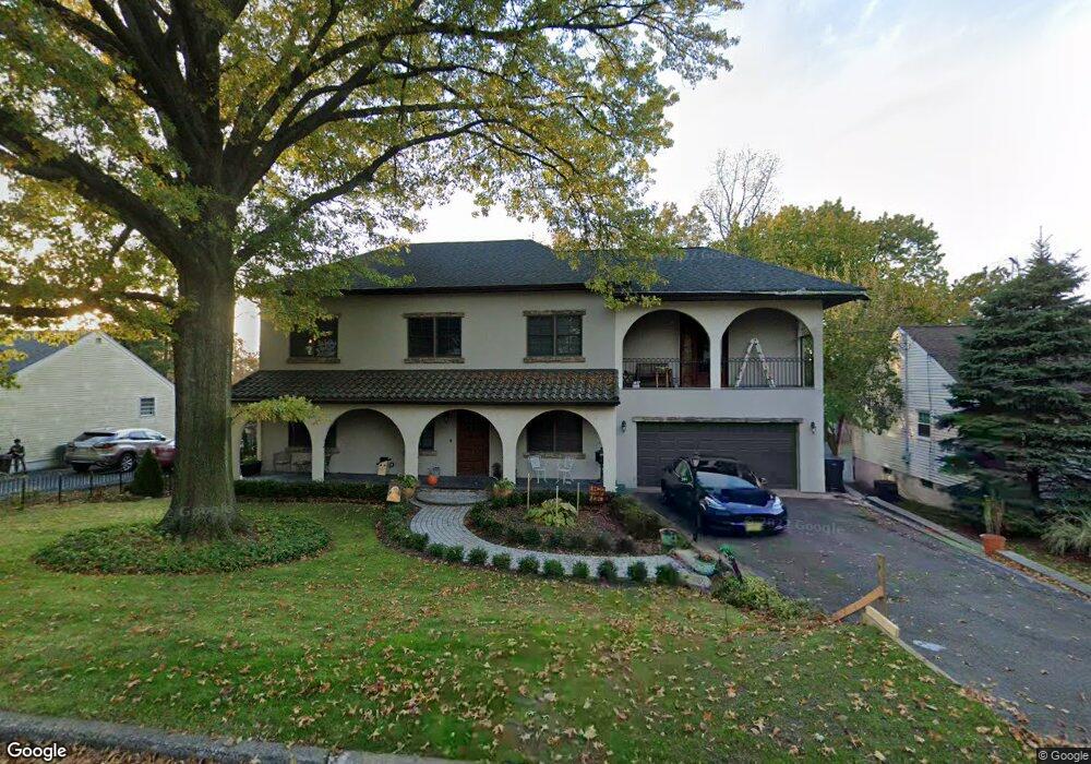 301 Gorden Dr, Paramus, NJ 07652 - photo 1