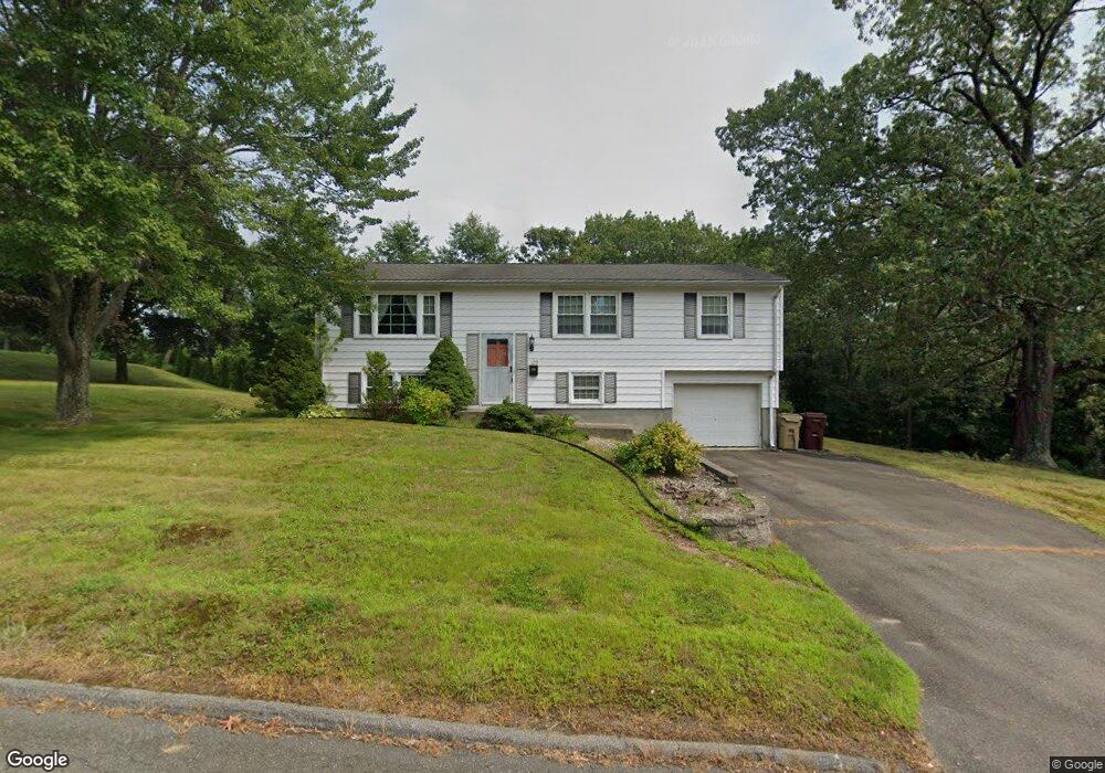 129 Oakridge St, Ludlow, MA 01056 - photo 1