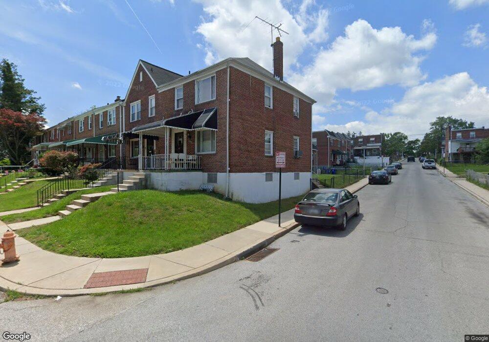 820 Wildwood Pkwy, Baltimore, MD 21229 - photo 1