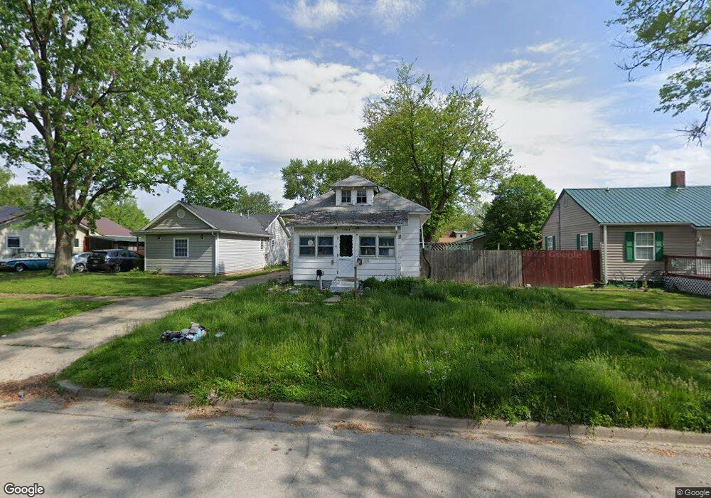 3004 Cedar Ave, Mattoon, IL 61938 - photo 1