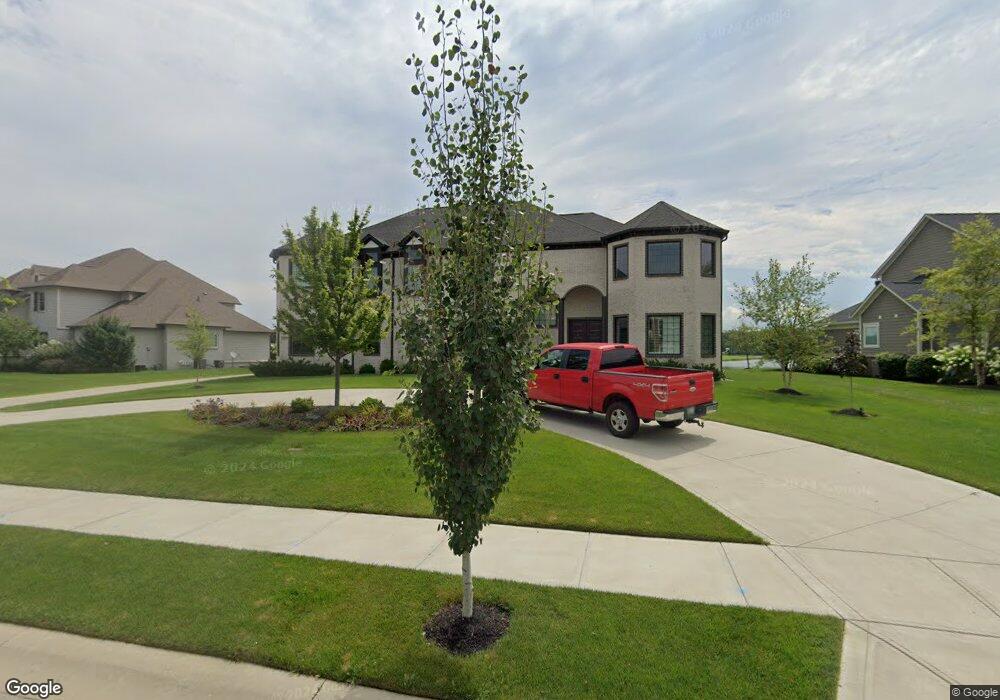 11373 Hawthorn Ridge W, Fishers, IN 46037 - photo 1