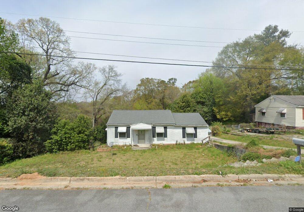1323 Lakeview Dr, Macon, GA 31206 - photo 1