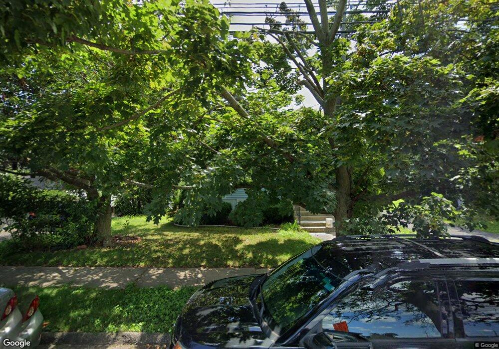 44 Willow Ave, Stratford, CT 06615 - photo 1