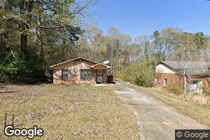 2506 Oakwood Dr, Tuskegee Institute, AL 36088