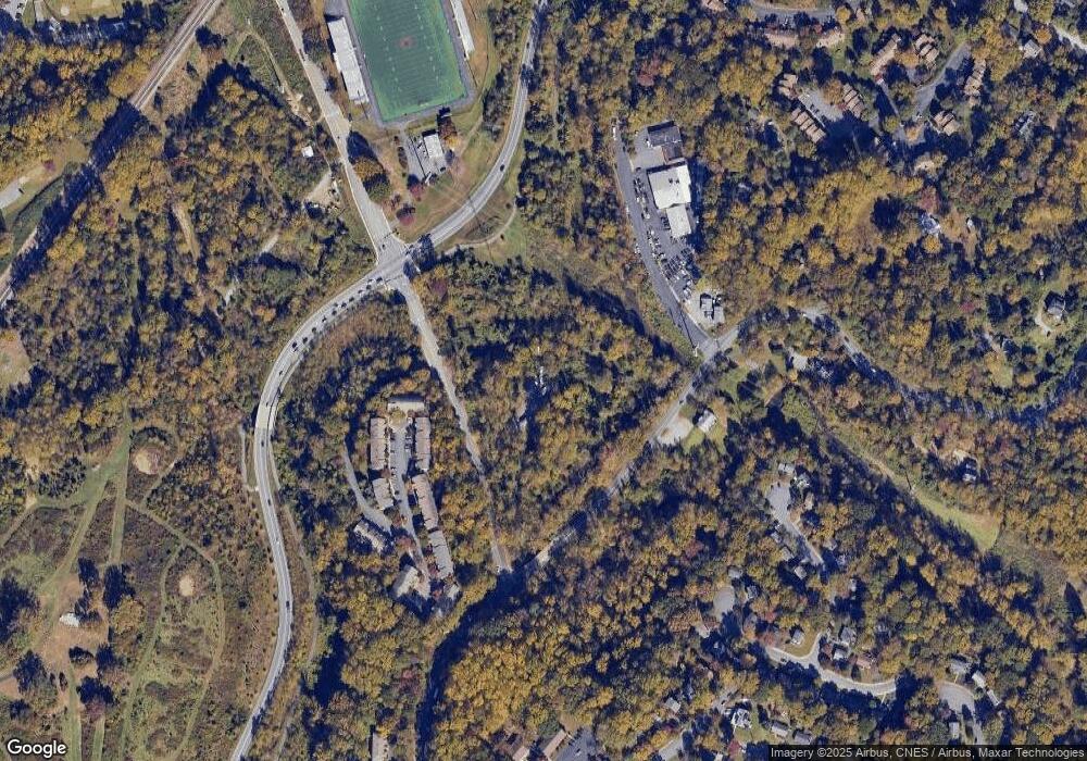 901 Melbourne Rd, Charlottesville, VA 22901 - photo 1