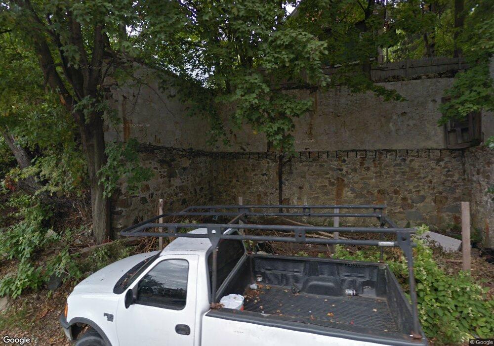 25 Ash St, Waterbury, CT 06704 - photo 1