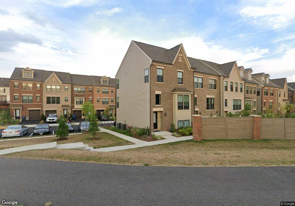 3680 Ambrose Hills Rd, Falls Church, VA 22041 - photo 1