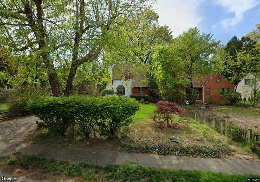 321 Knickerbocker Rd, Tenafly, NJ 07670 - photo 1